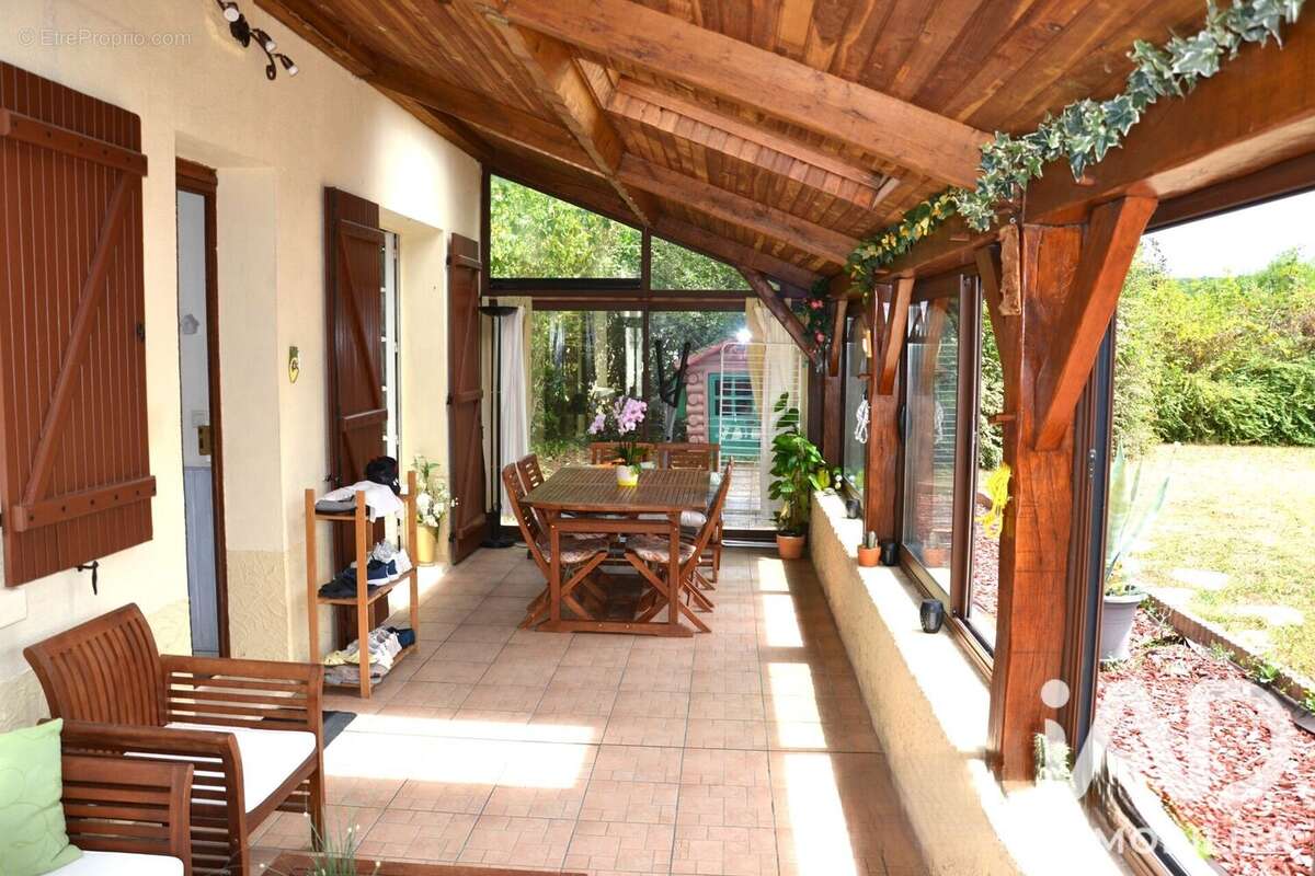 Photo 2 - Maison à MORIGNY-CHAMPIGNY