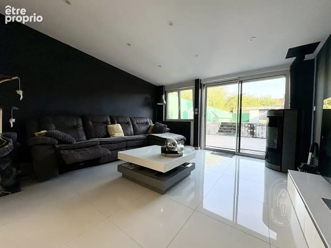 Maison 5 pièces 106 m² à vendre à Roubaix (59100) - photo 2