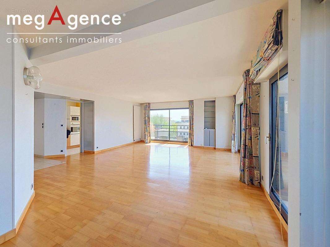 Caen mémorial – dernier étage, 127 m2  – superbe appartement duplex t4  avec terrasse - photo 6