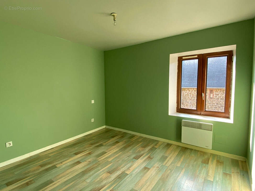 Maison saint-denis-de-gastines - photo 6