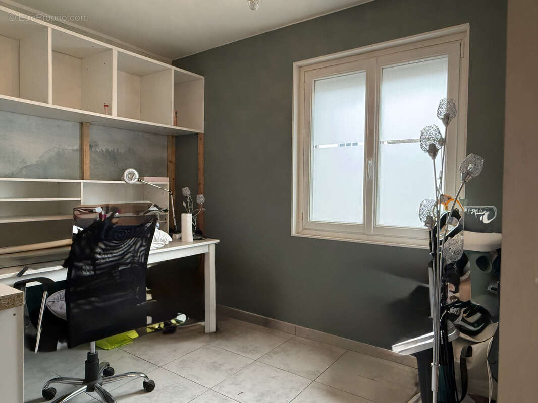 Maison à SAINT-YORRE