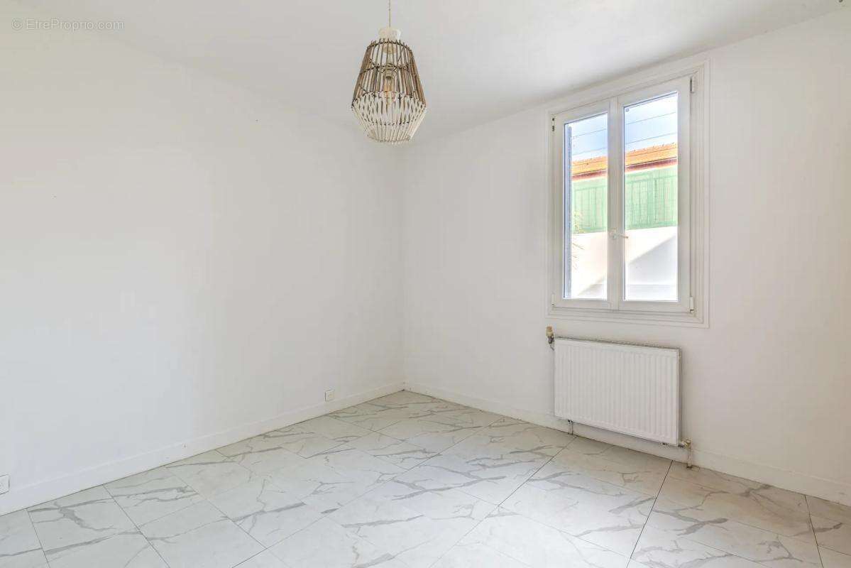 Maison à SAINT-DENIS