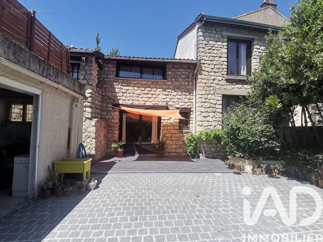 Photo 2 - Maison à VITRY-SUR-SEINE