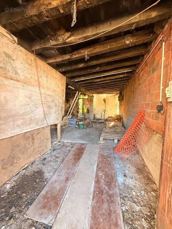 Maison en pierre entièrement rénovée, 95m², avec dépendances, terrain de 1154m² 148 000 € - photo 35