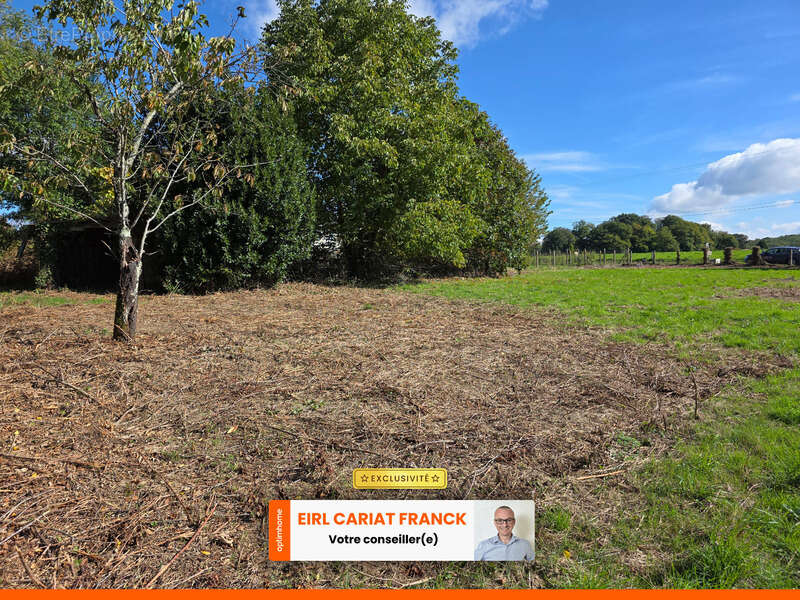 Terrain à CHAMBORAND