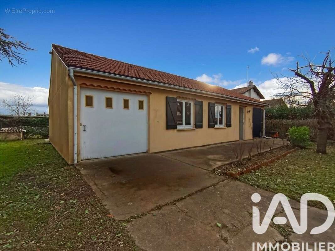 Photo 2 - Maison à FEURS