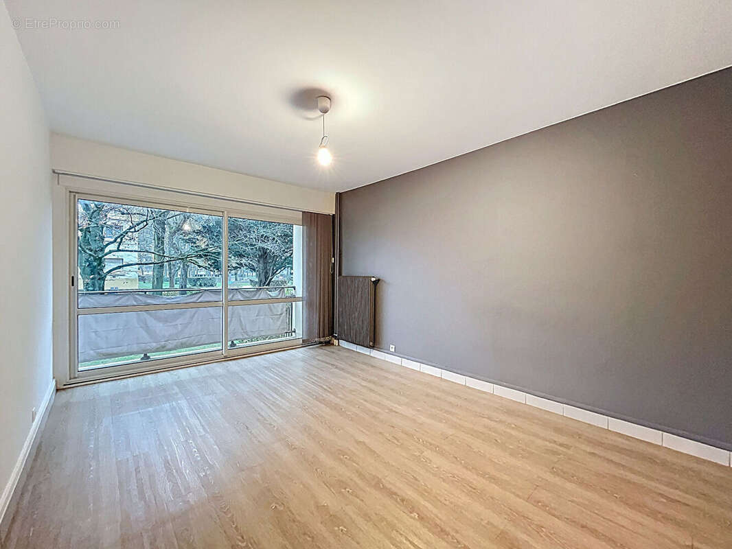 Appartement à SAINT-MICHEL-SUR-ORGE