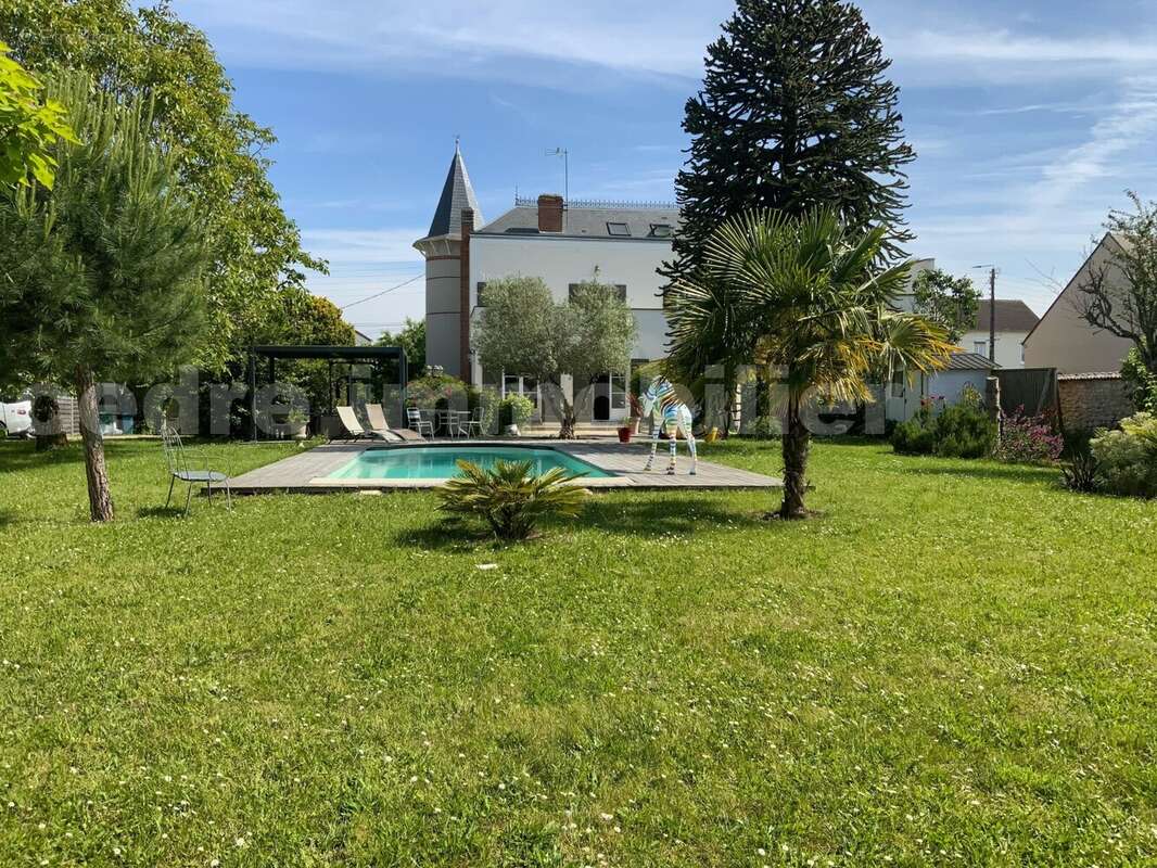 image22 - Maison à SAINT-PRYVE-SAINT-MESMIN