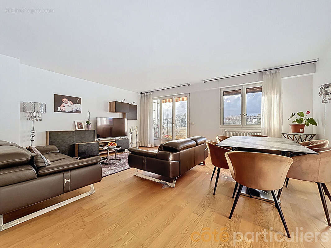 Appartement à SAINT-MAUR-DES-FOSSES