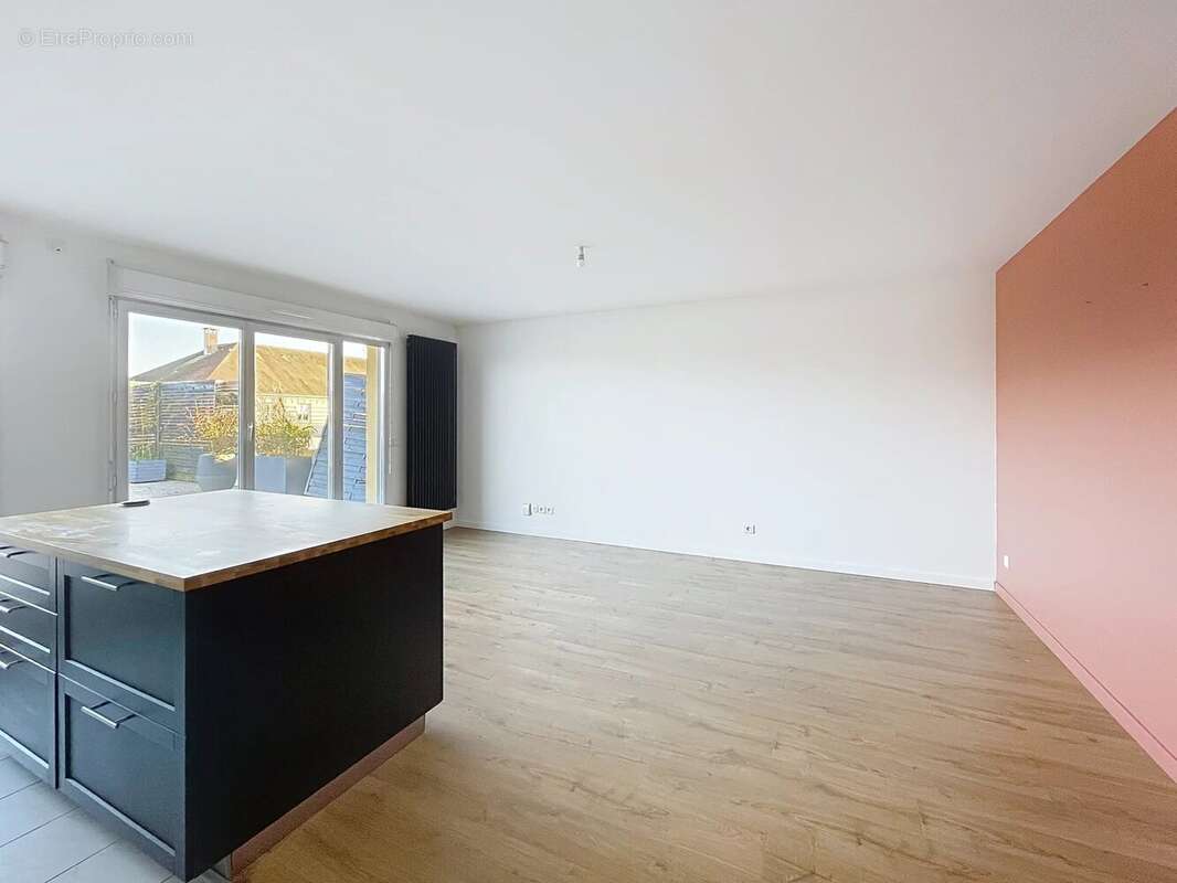 Appartement à ELANCOURT