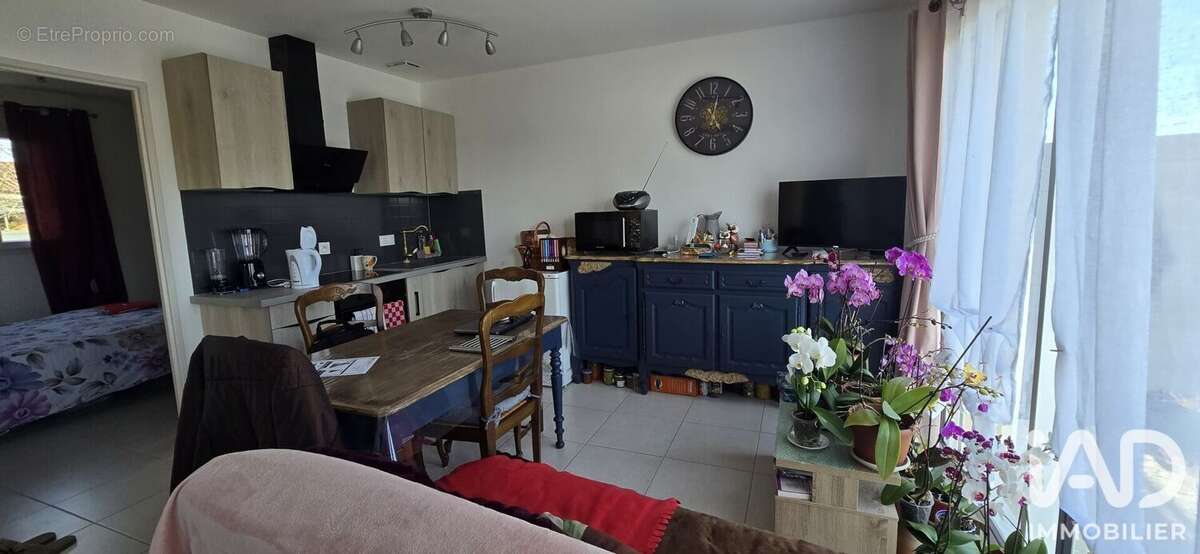 Maison 84 m² à Cours-De-Pile  - photo 9