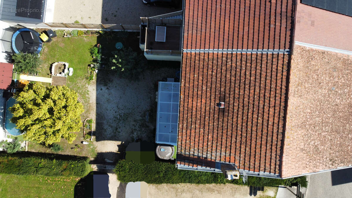 Maison à MONTREVEL-EN-BRESSE