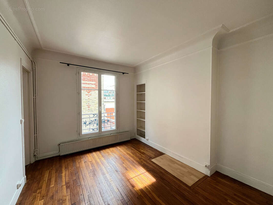 Appartement à LEVALLOIS-PERRET