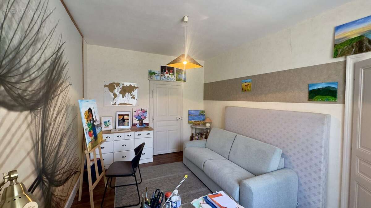 Maison 163 m² à Tronville-En-Barrois  - photo 9