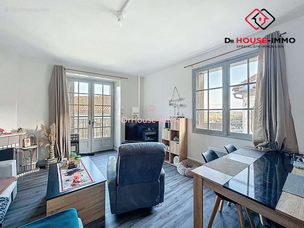 Appartement à AUBETERRE-SUR-DRONNE