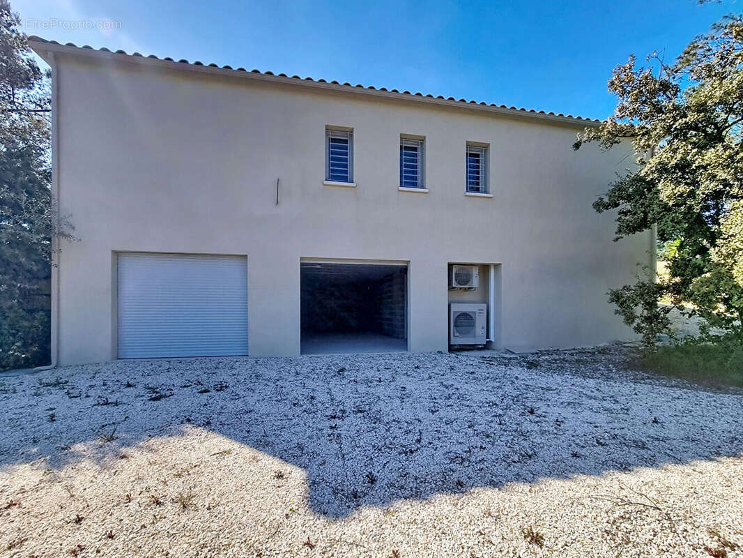 Maison à NIMES