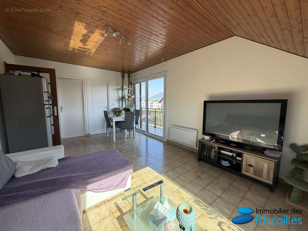 Appartement à REIGNIER