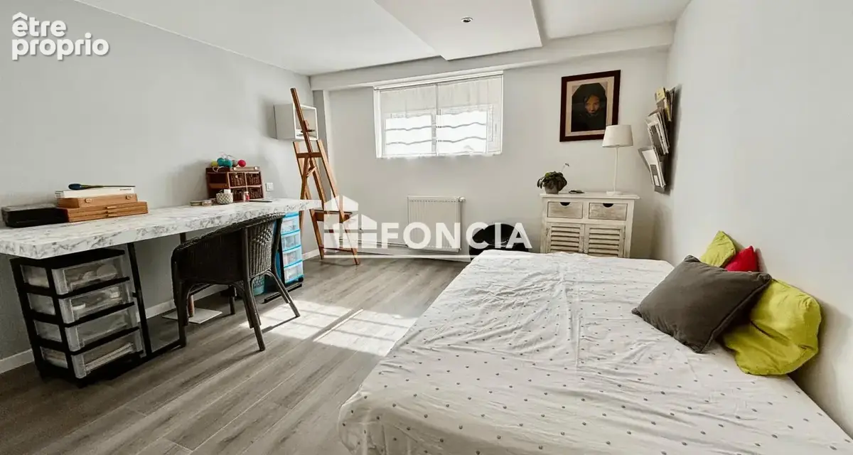 Maison 205 m² à Niort  - photo 9