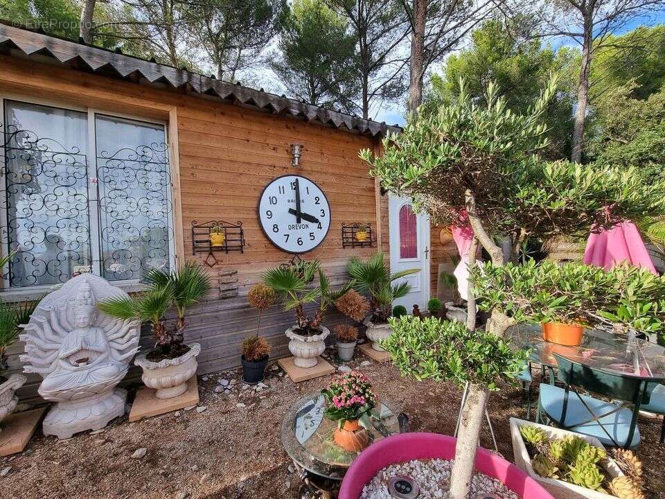 Mobil-home, terrain, habitation legere, chalet, 2 pieces, - Maison à LE CASTELLET