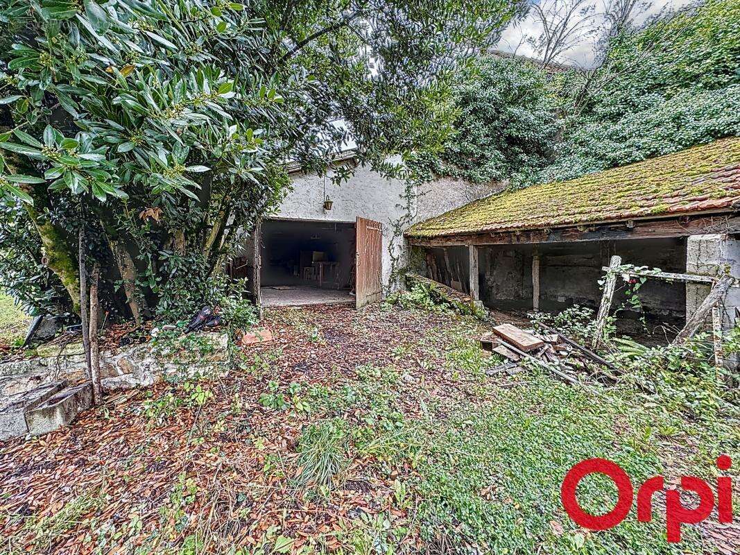 Maison à SAINT-PIERRE-LES-ETIEUX