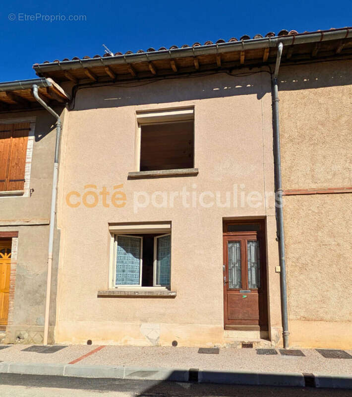 Maison de ville 3 pièce(s) 122 m2 - Jardinet - photo 2
