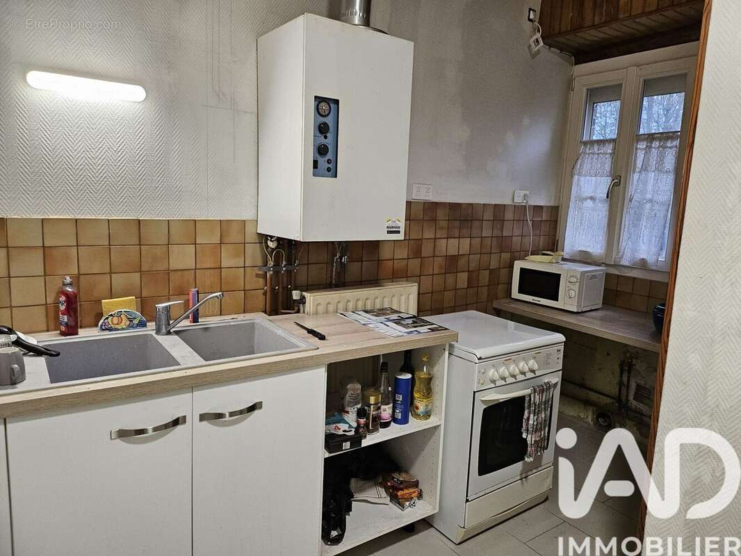 Photo 3 - Appartement à VILLENEUVE-SUR-YONNE