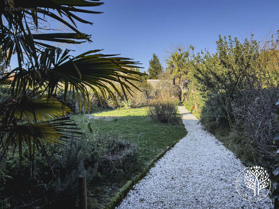 Maison à TONNAY-CHARENTE