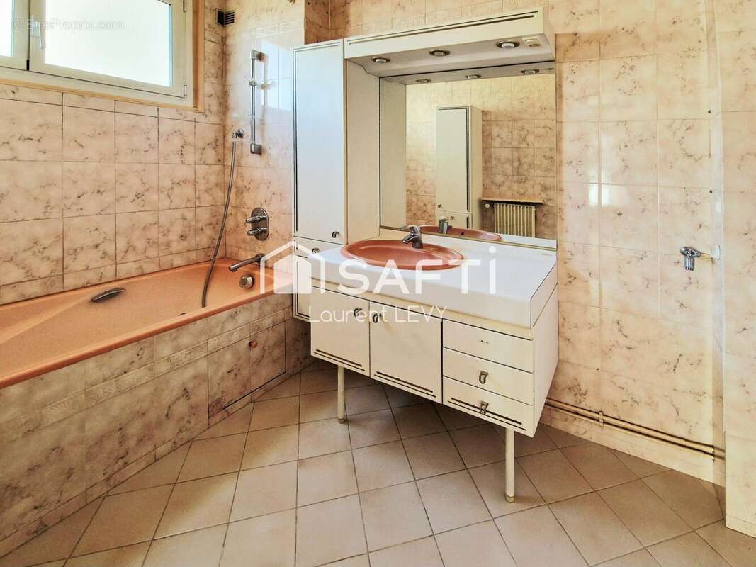Photo 8 - Appartement à SAINT-MAUR-DES-FOSSES
