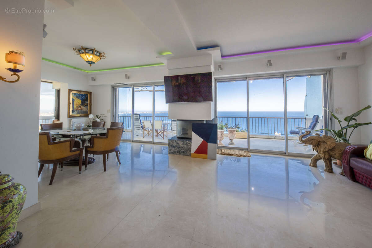 Beau duplex vue mer à cannes  3 254 400 € - photo 8