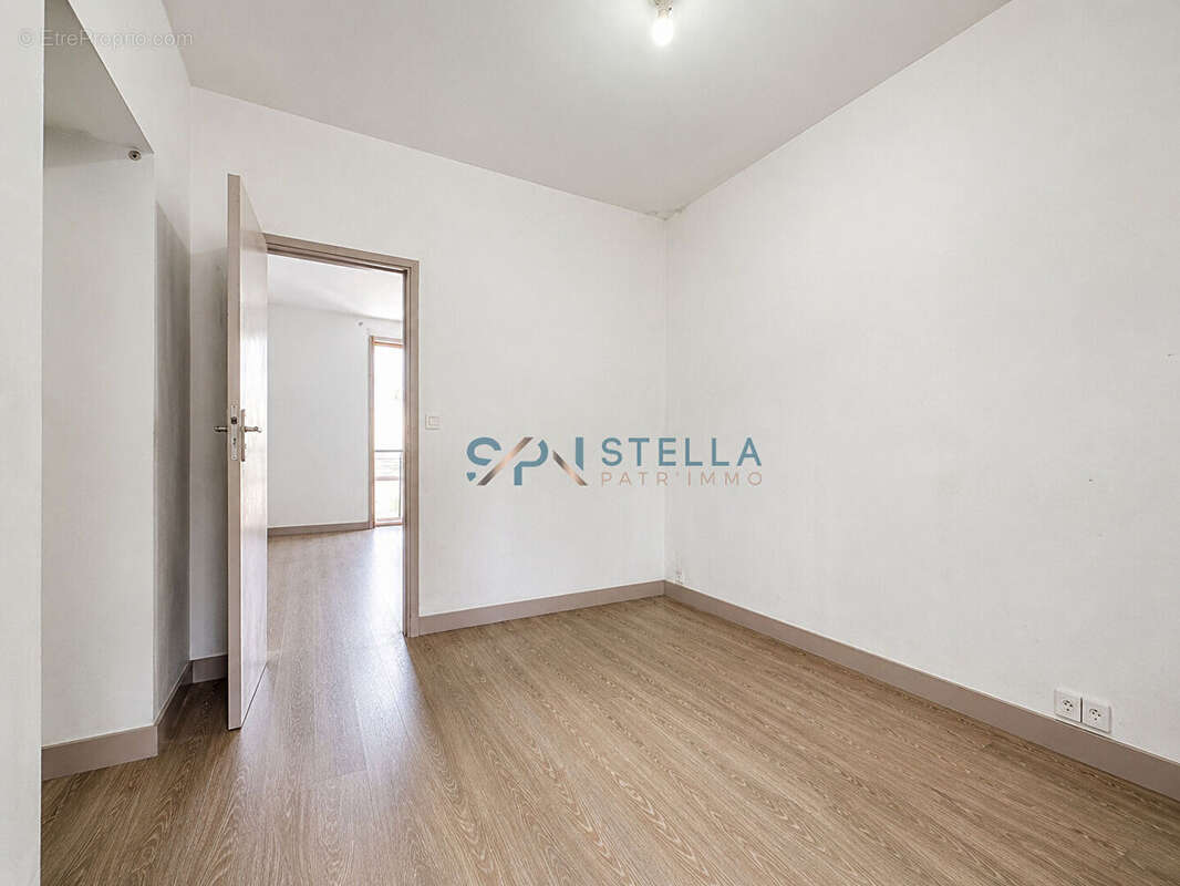Appartement T2 au coeur de la vieille ville d'Ajaccio - Rue du Roi de Rome - photo 4