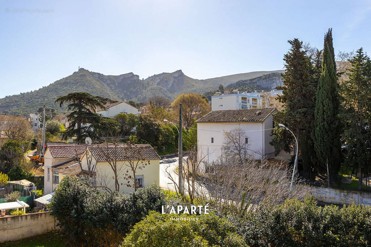 Appartement à MARSEILLE-11E