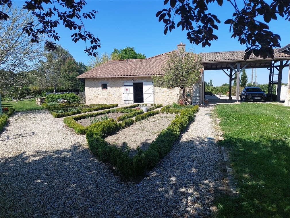 Maison à MAZERES