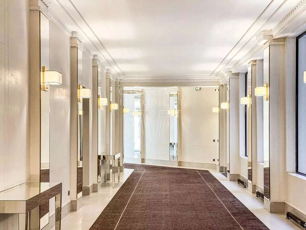 Passy. superbe cinq pièces rénové. - photo 18