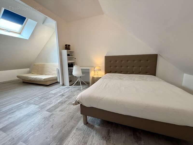 Maison à VILLEVEQUE