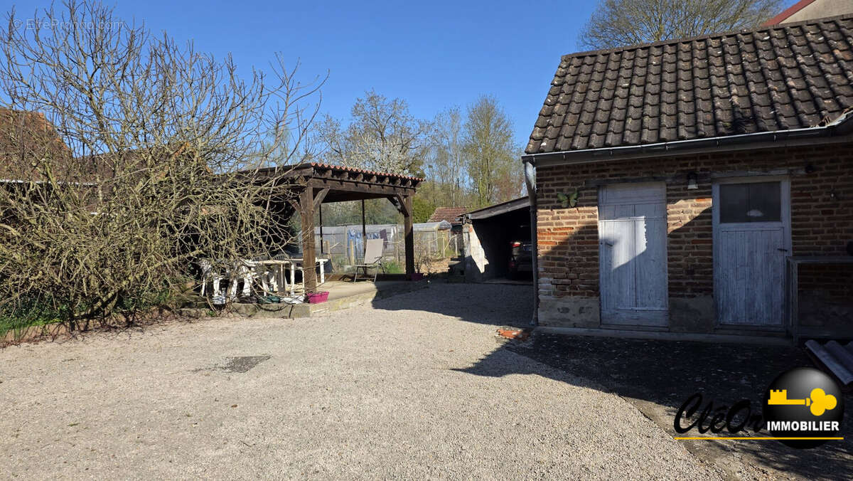Maison à MERVANS