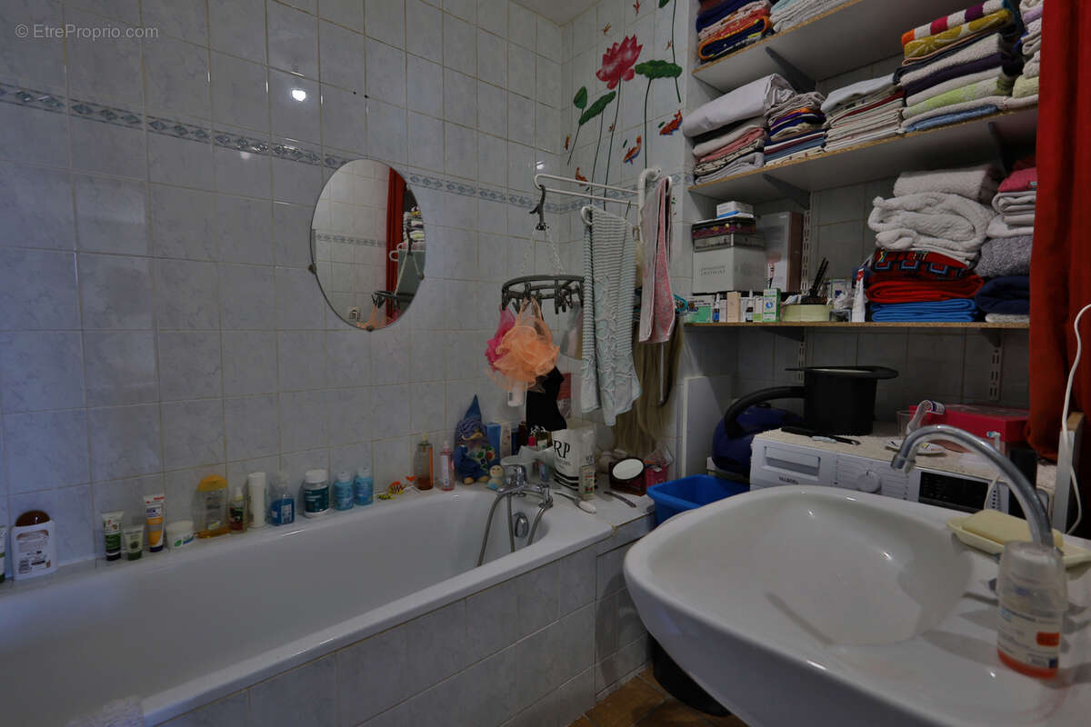 Appartement à SAINT-PIERRE-DE-CHANDIEU