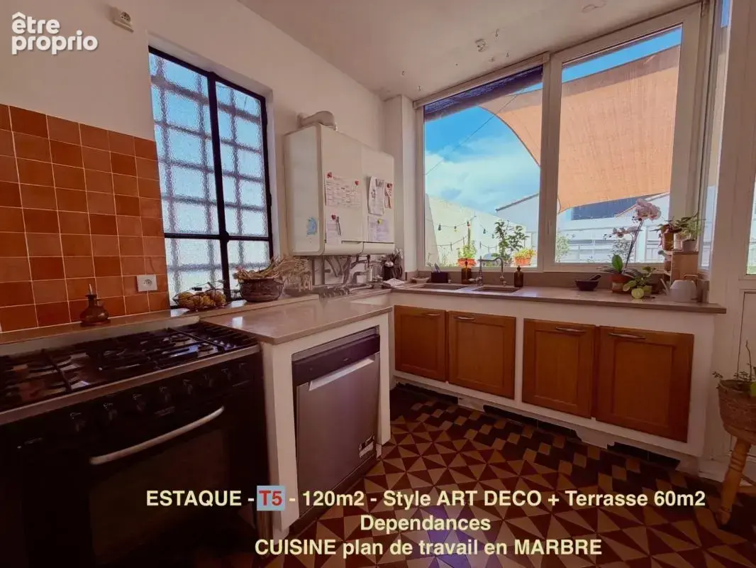 T6 3 chambres - Terrasse - dépendances.  L'ESTAQUE   397 440 euro - photo 6