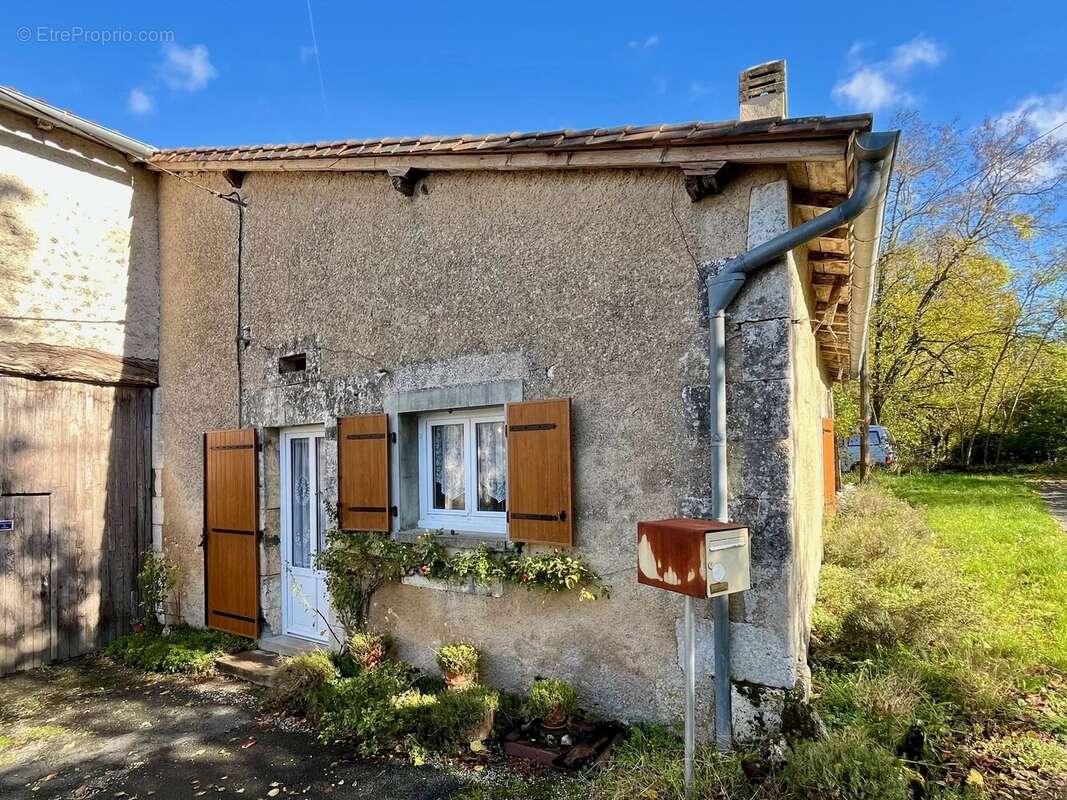 Maison à BOUTEILLES-SAINT-SEBASTIEN