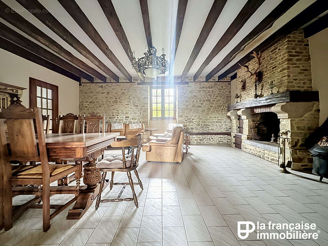 Maison à JANZE