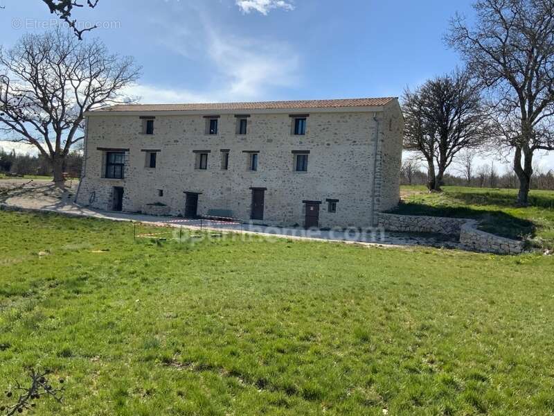 Maison à BANON