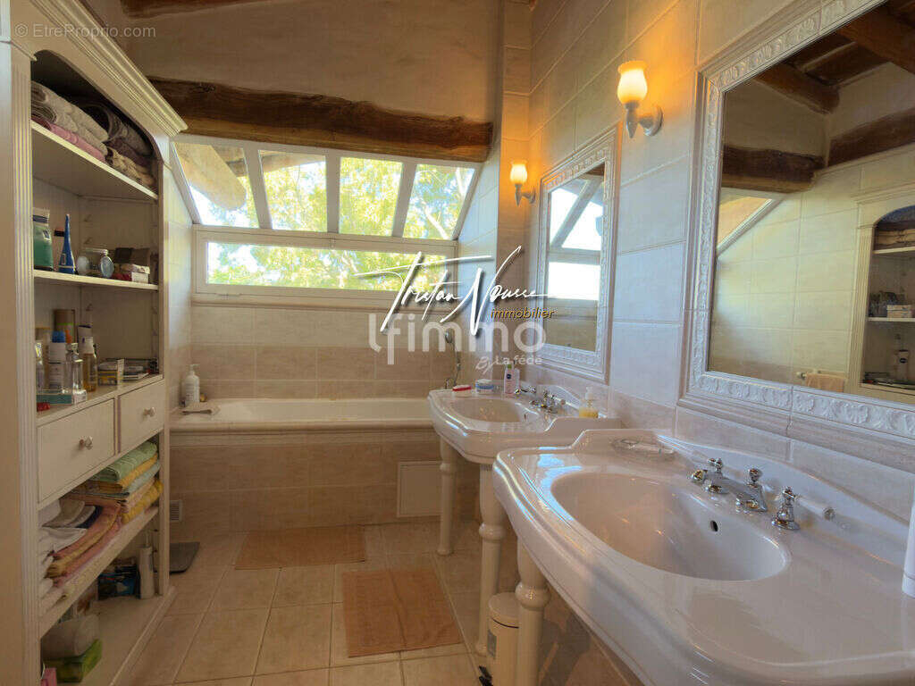 Maison d'exception - 212 m2 en 4 faces - Saint Cyprien Le Golf - photo 15