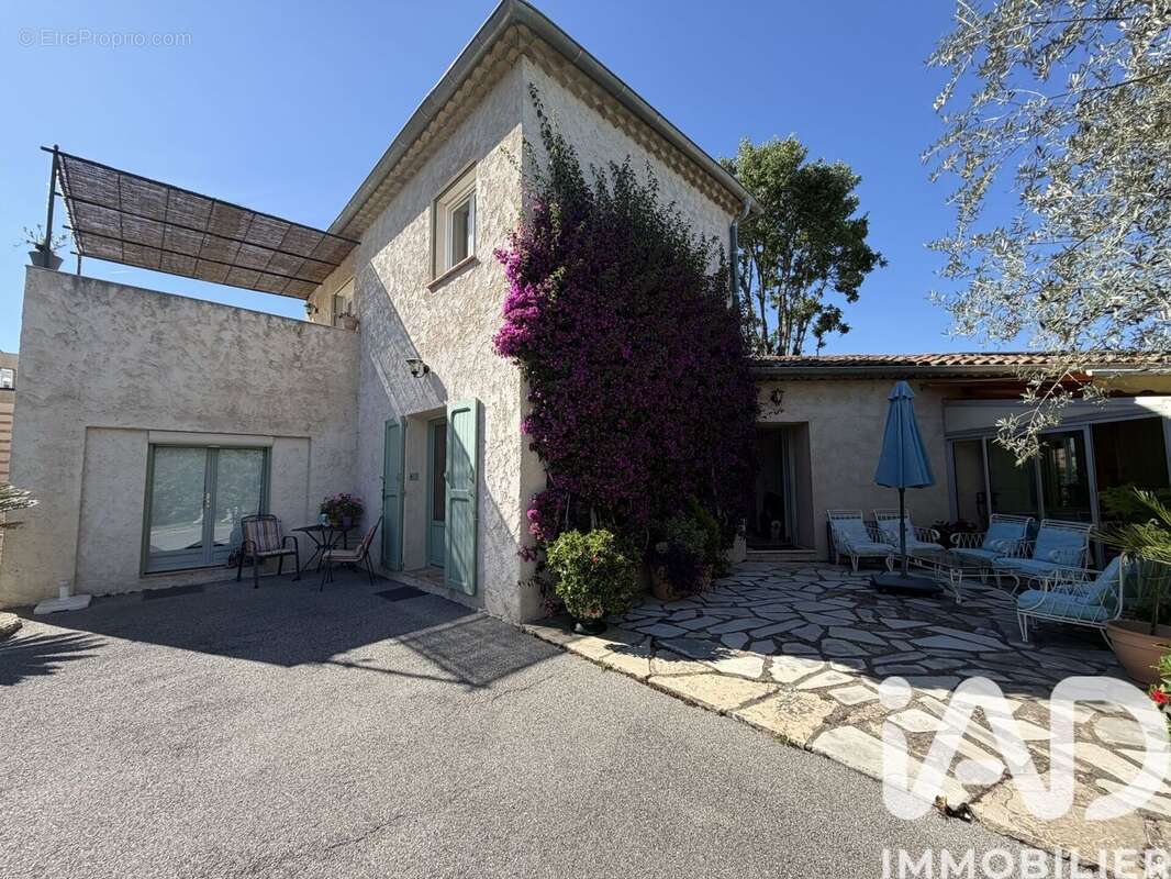 Photo 4 - Maison à LE ROURET