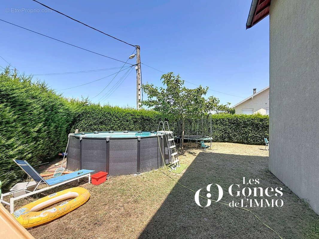 Craponne - villa 6 chambres - 287 m2 - jardin- garage - photo 12