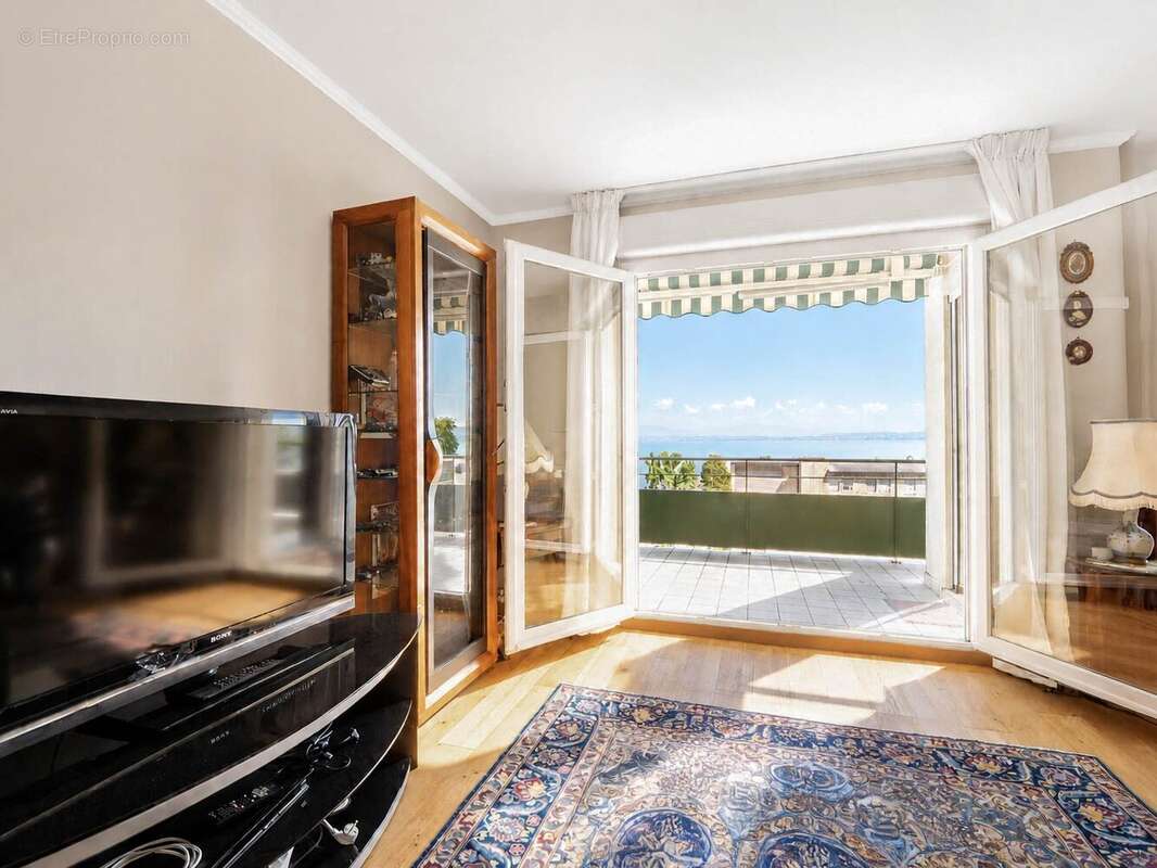 Appartement à EVIAN-LES-BAINS