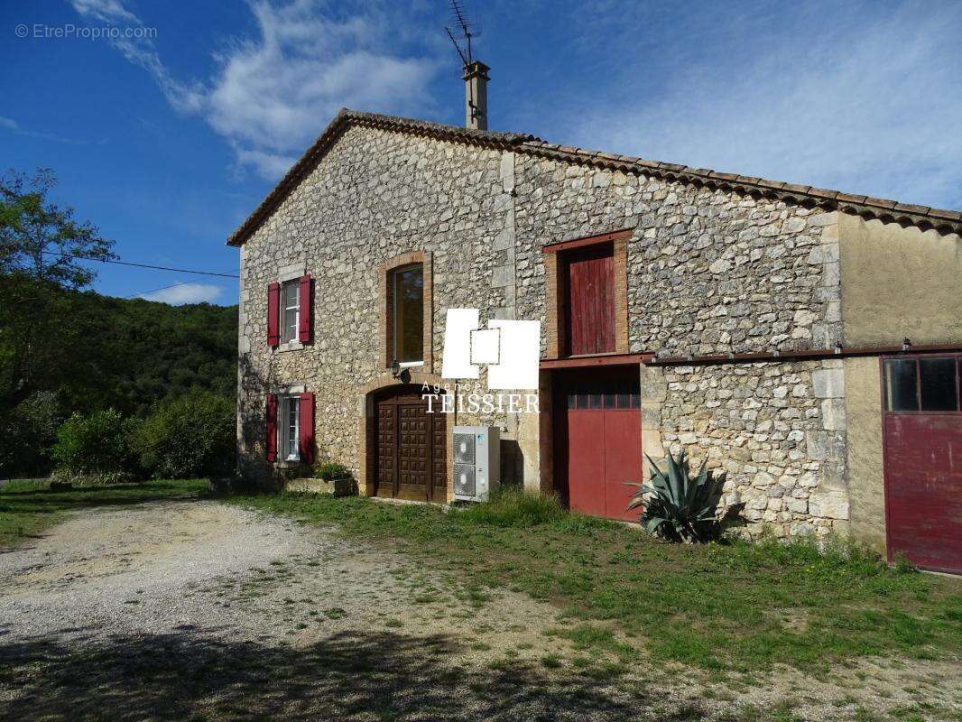 Maison à UZES