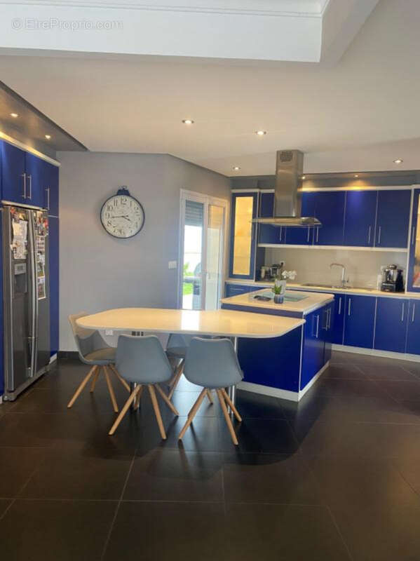 Maison à AMBARES-ET-LAGRAVE