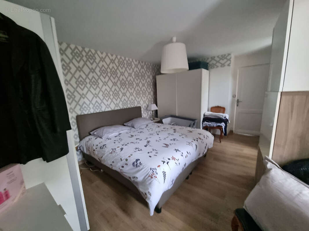 Maison à SAINT-SULPICE-ET-CAMEYRAC