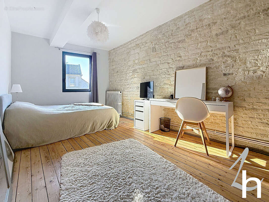 Maison à BRETTEVILLE-SUR-ODON