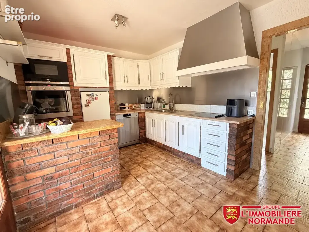 Maison familiale - env. 125 m² - garage - terrain de 1 042 m² - photo 4