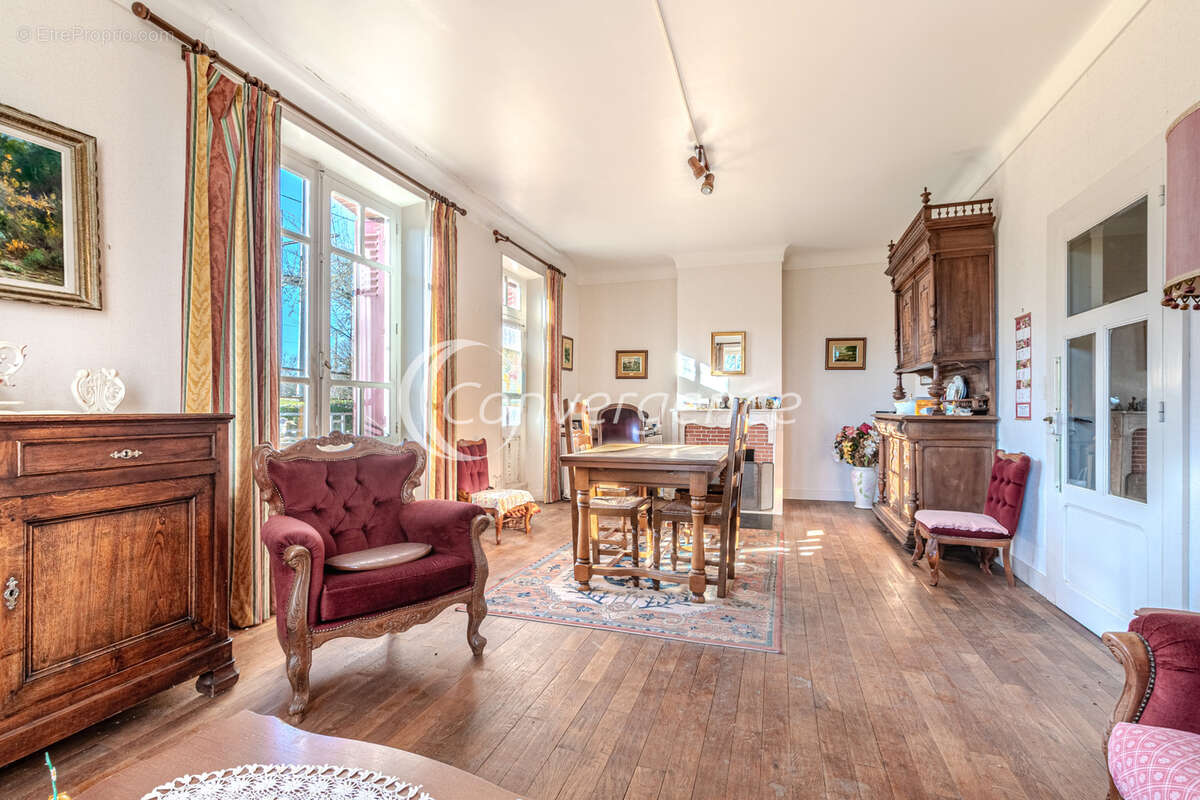 Maison à LA PORCHERIE